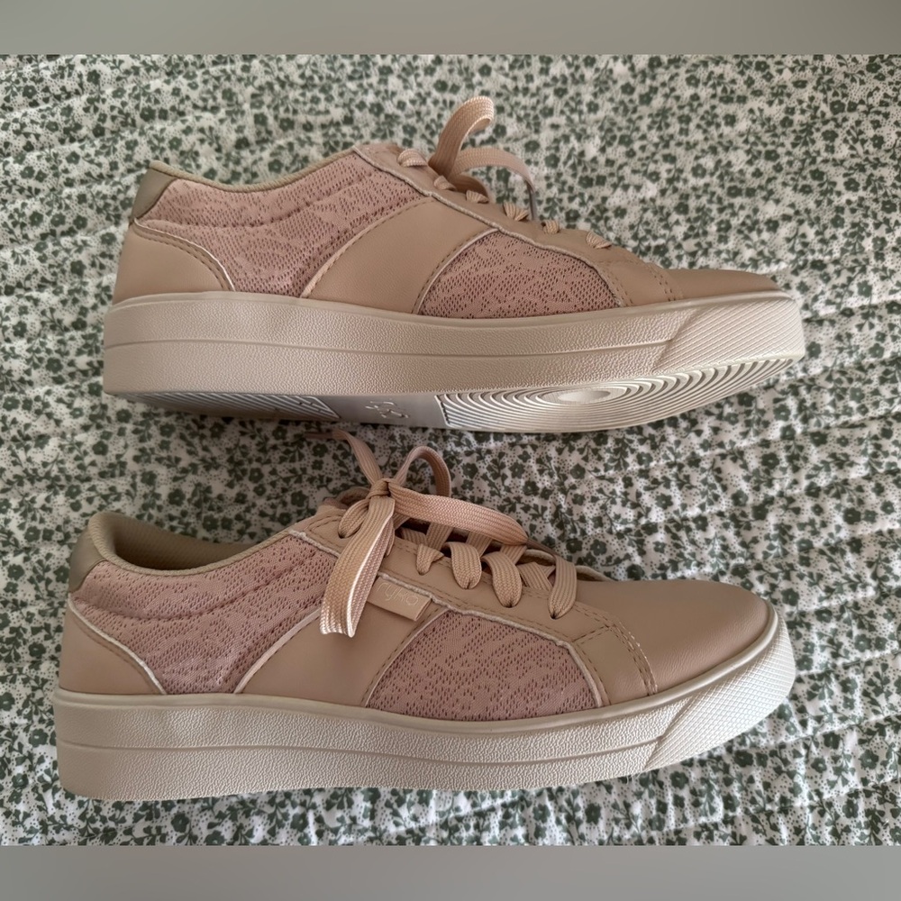Ryka Athletic Style Blush Pink Shoes with Lace Details - Size 8-1/2M - Picture 3 of 10